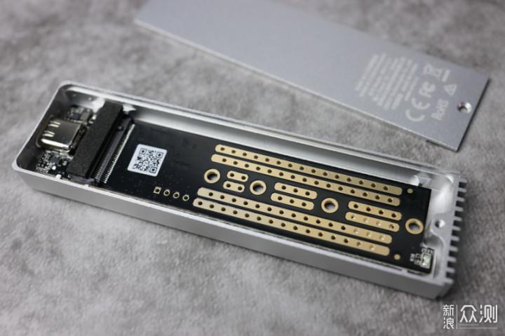 移动存储速度飞起来oricom2移动硬盘盒